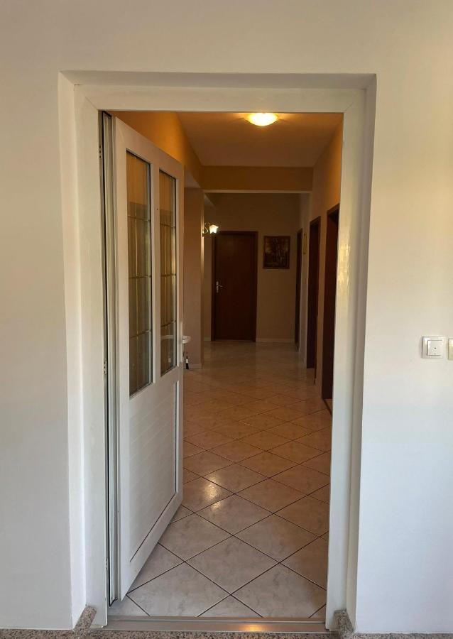 Sun Side Apartment Kastela Luaran gambar