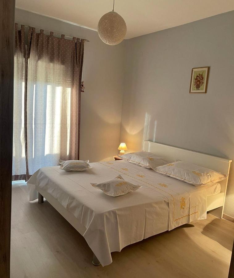 Sun Side Apartment Kastela Luaran gambar