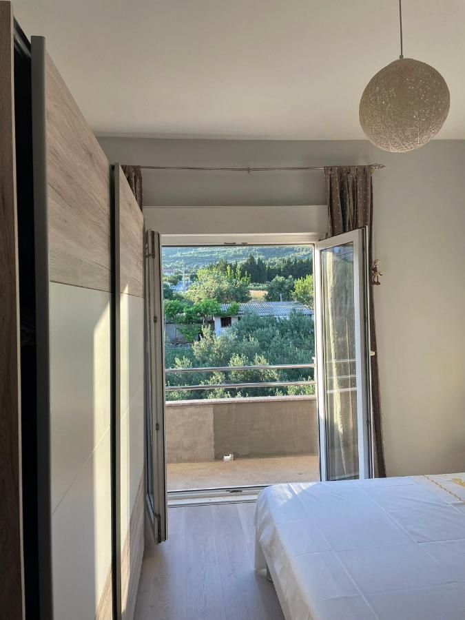 Sun Side Apartment Kastela Luaran gambar