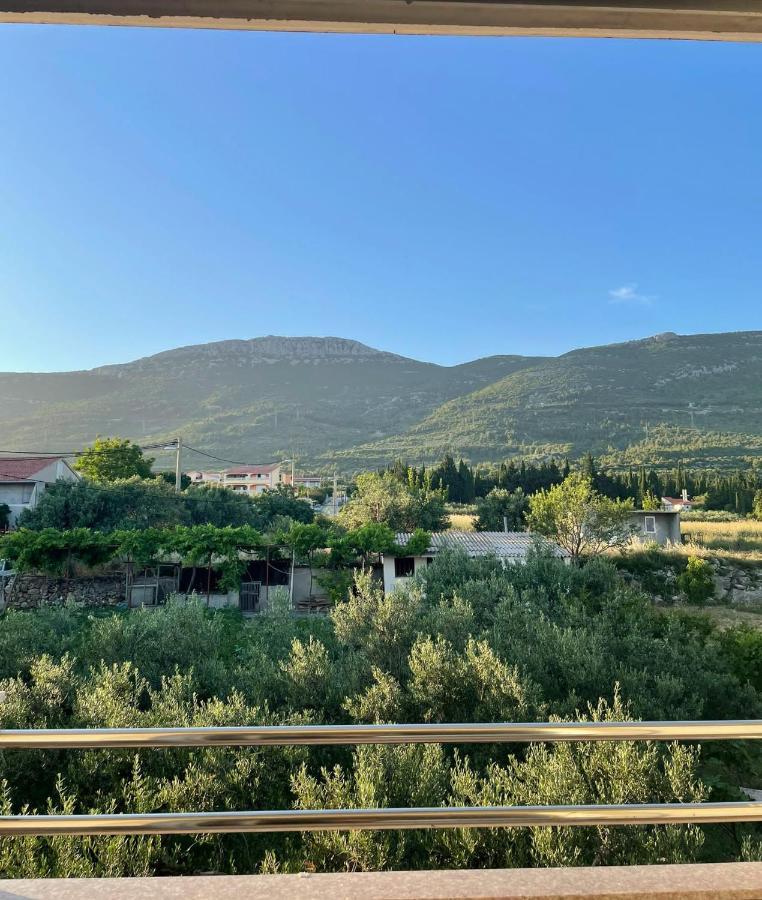 Sun Side Apartment Kastela Luaran gambar